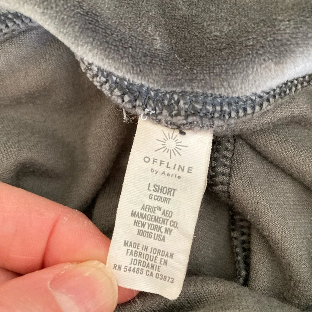 Offline by Aerie Gray Velour Velvet Leggings Large L Short